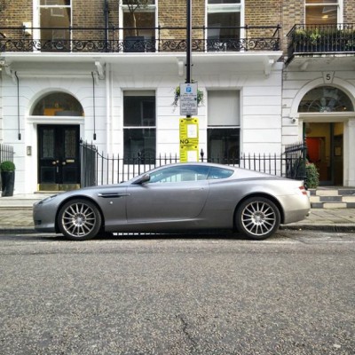 Aston_Martin_DB9