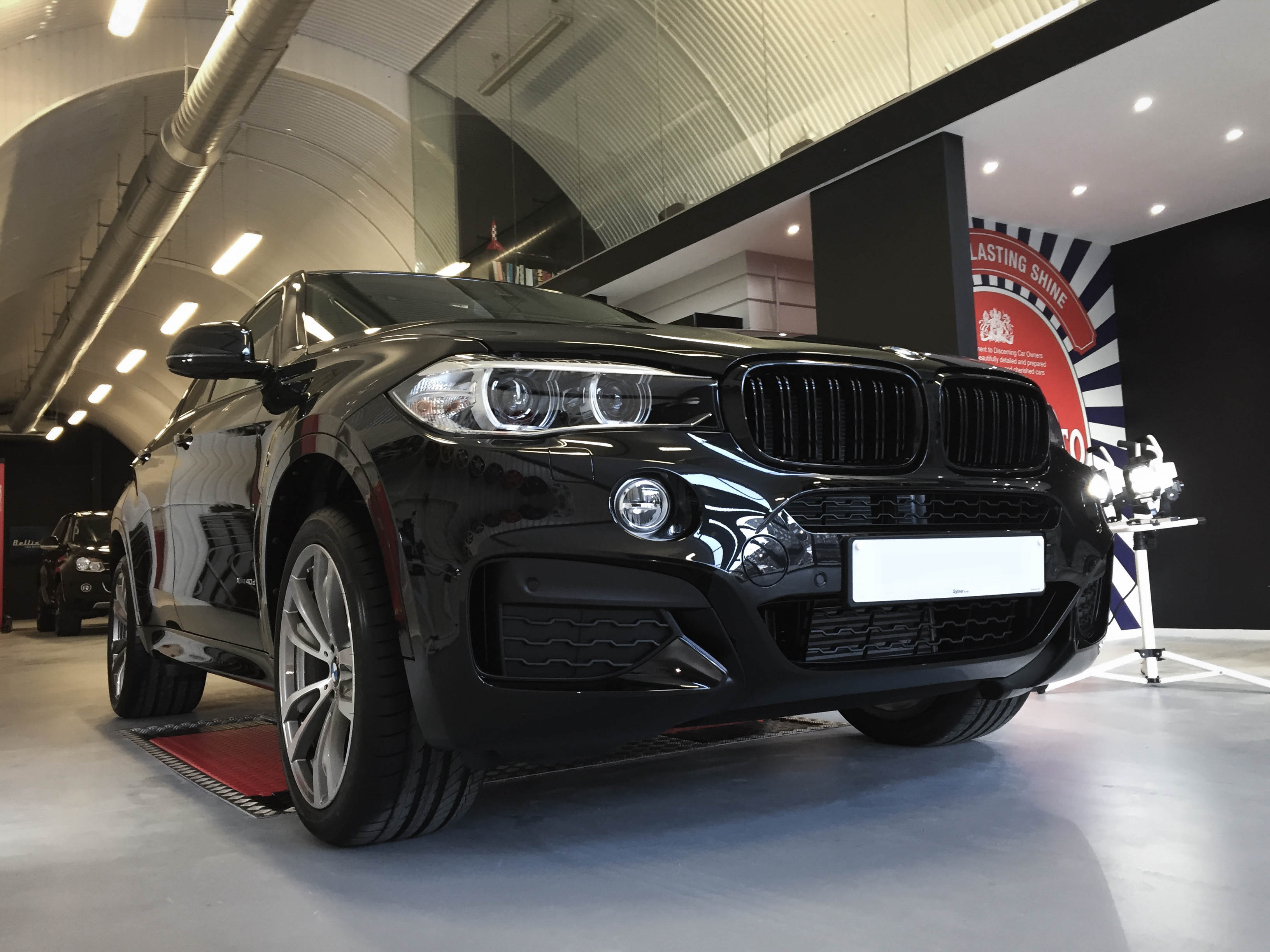 BMW X6 – Front