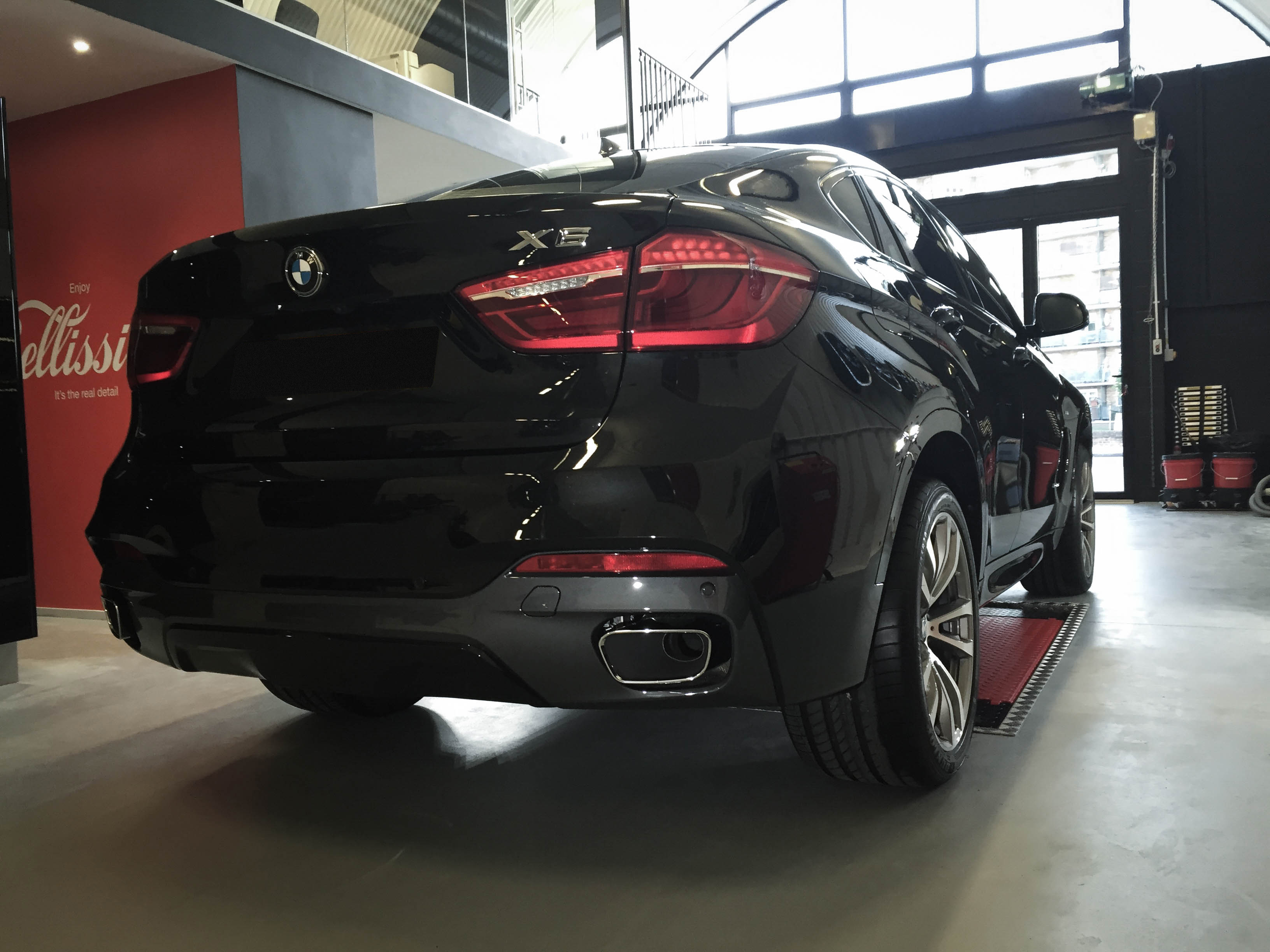 BMW X6 – Rear