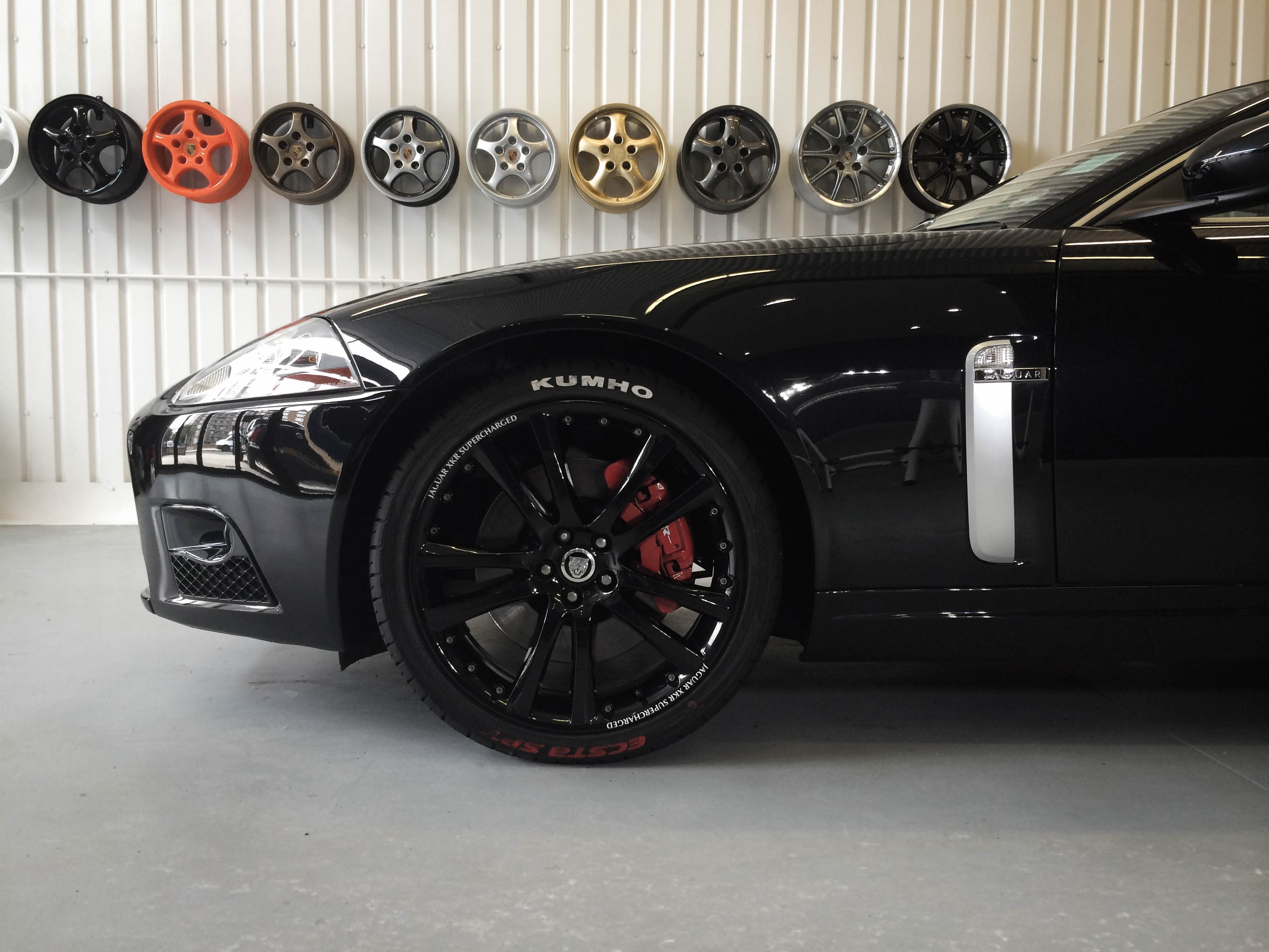 Jaguar R Coupe – Front Wheel