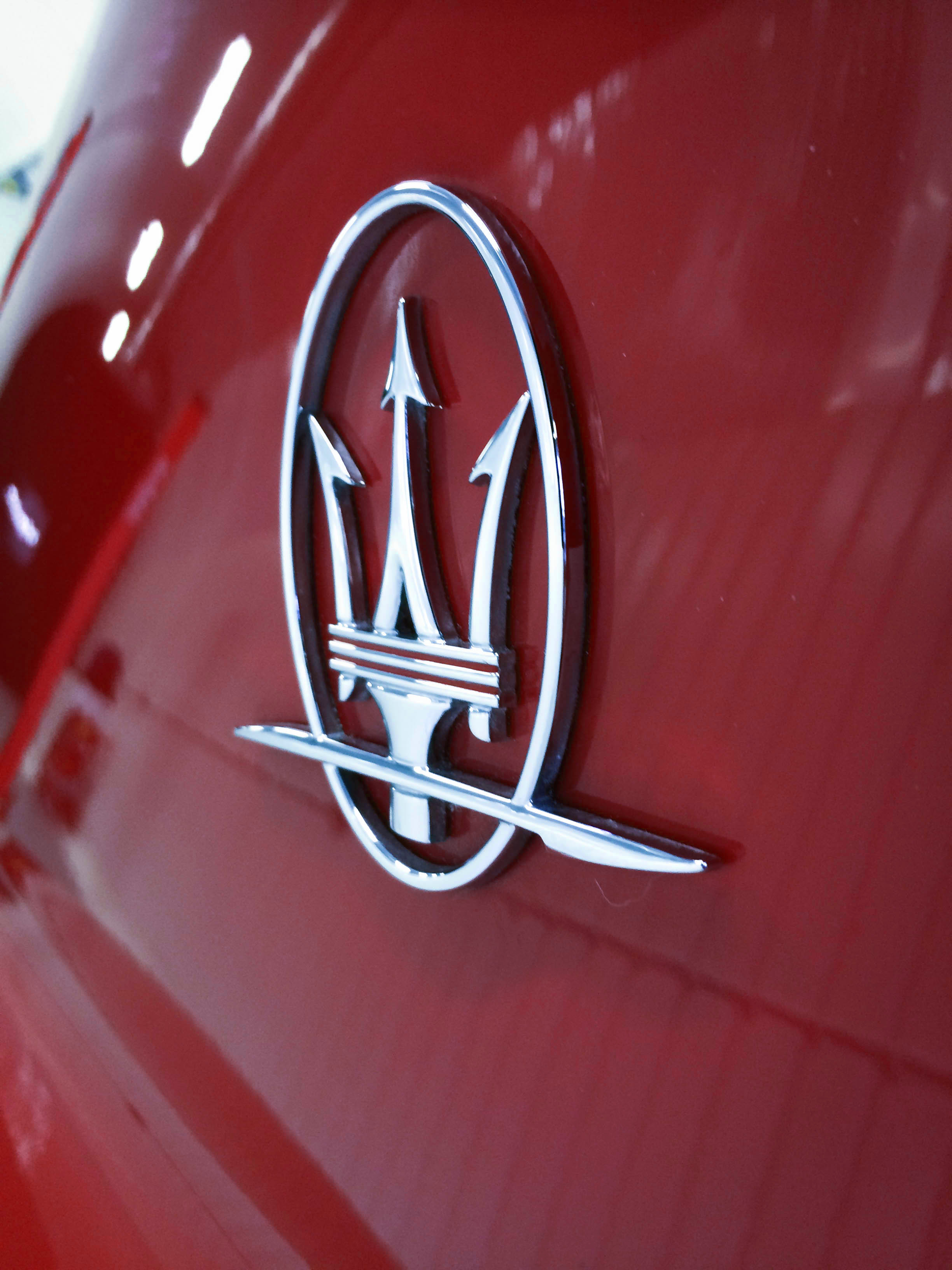 Maserati Gran Turismo – Badge detail
