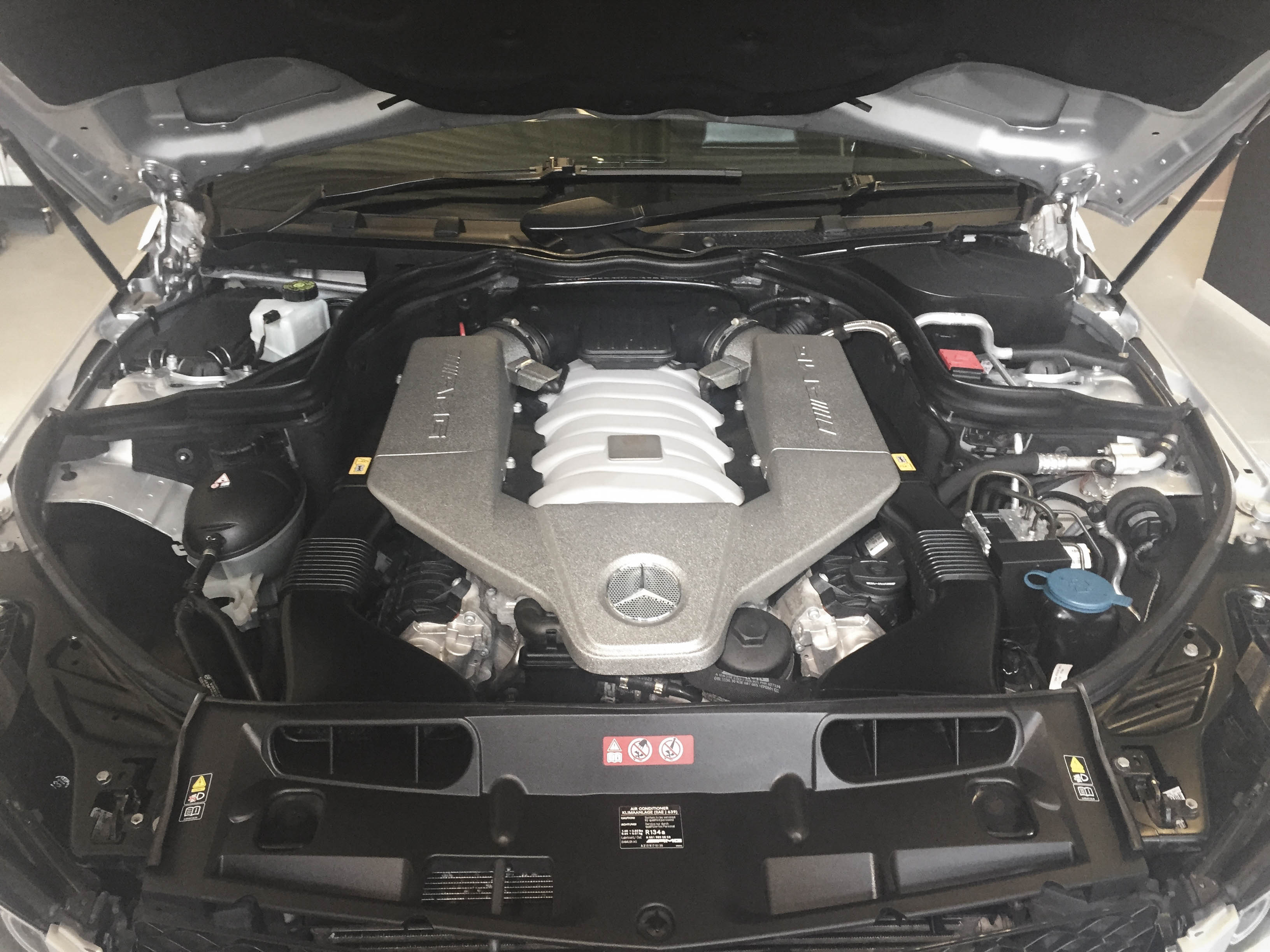 Mercedes C63 AMG – Engine