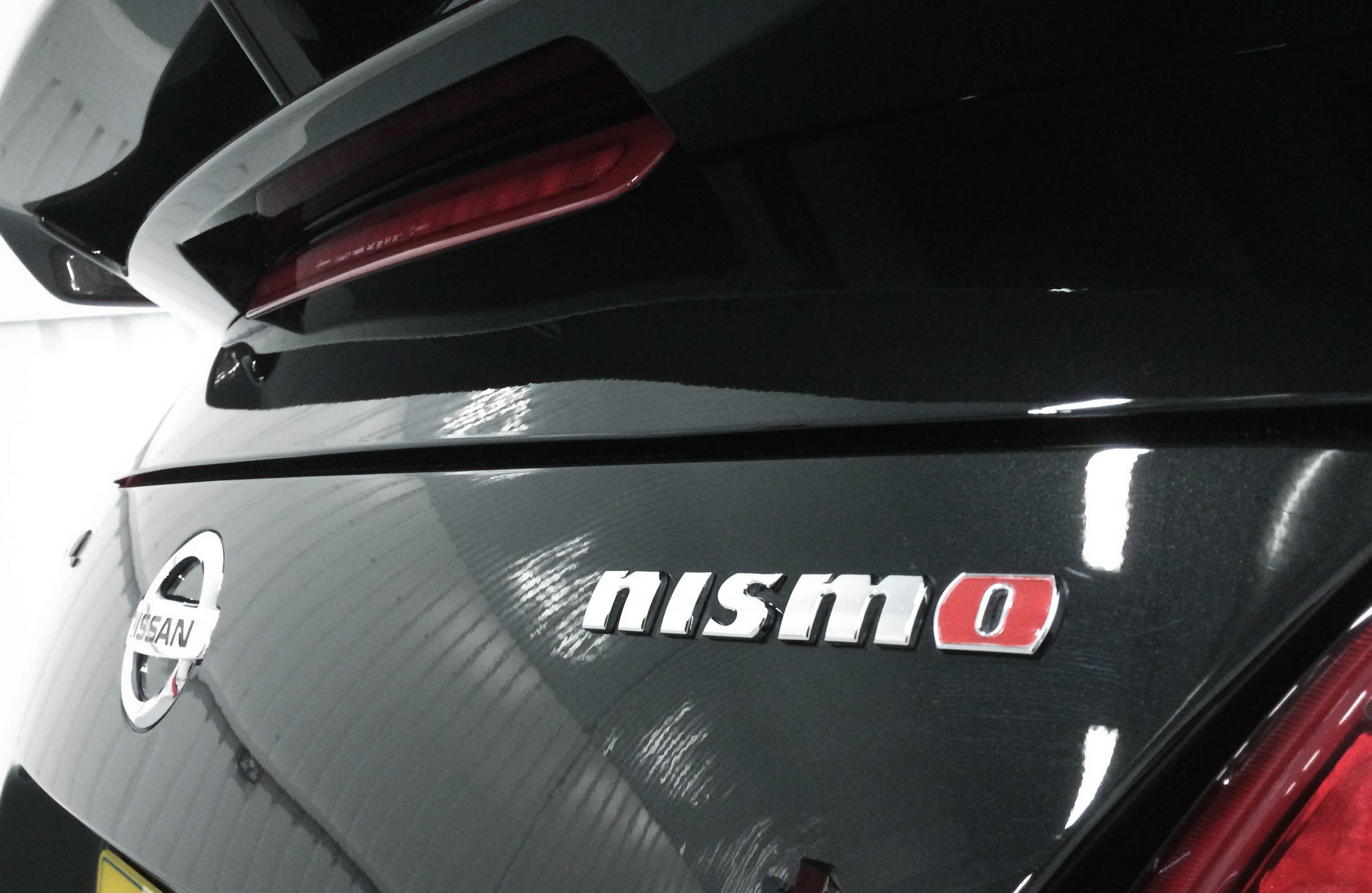 Nissan 370z Nismo – Badge