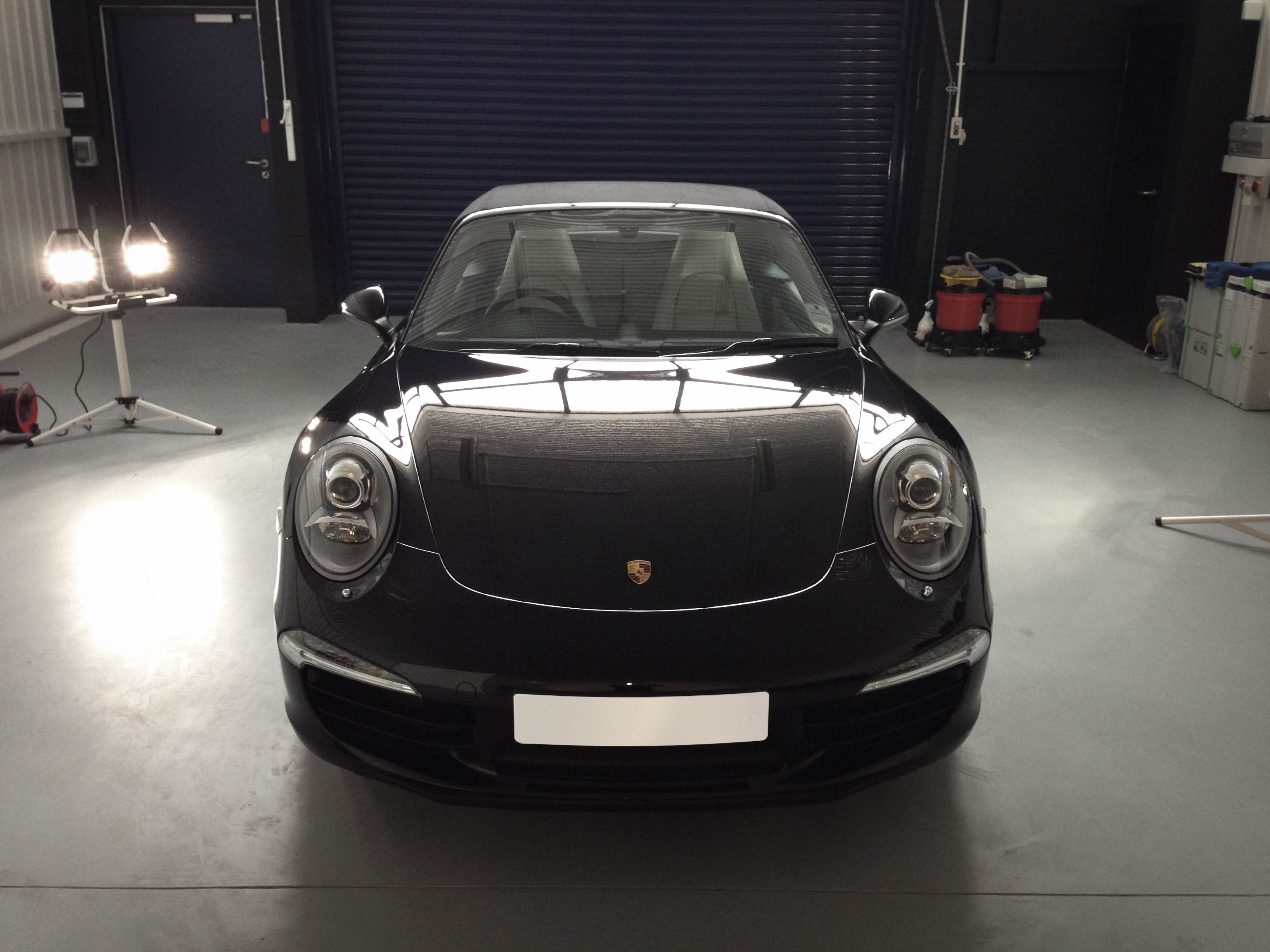 Porsche 911 4S – front