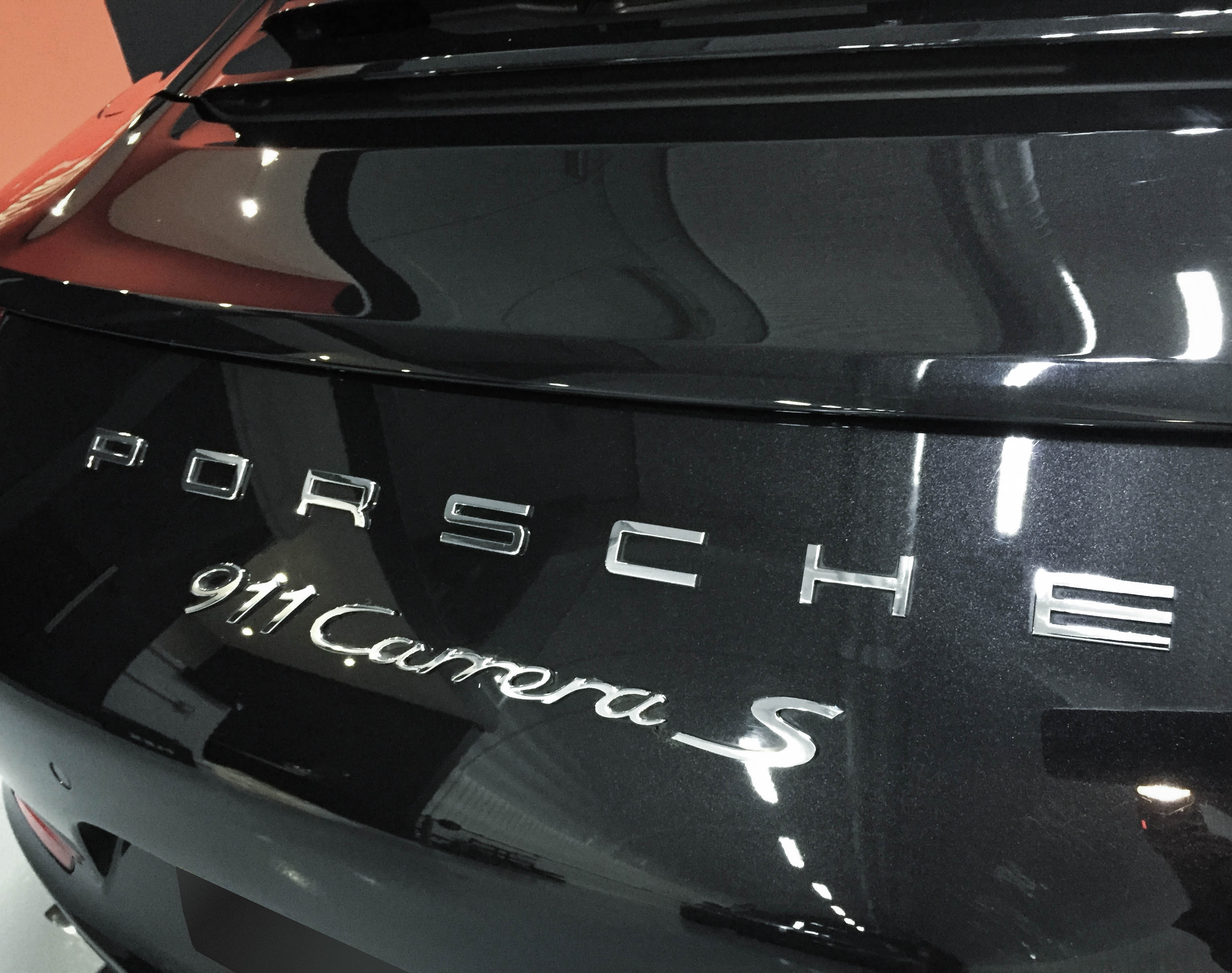 Porsche 911 Carrera – Badge