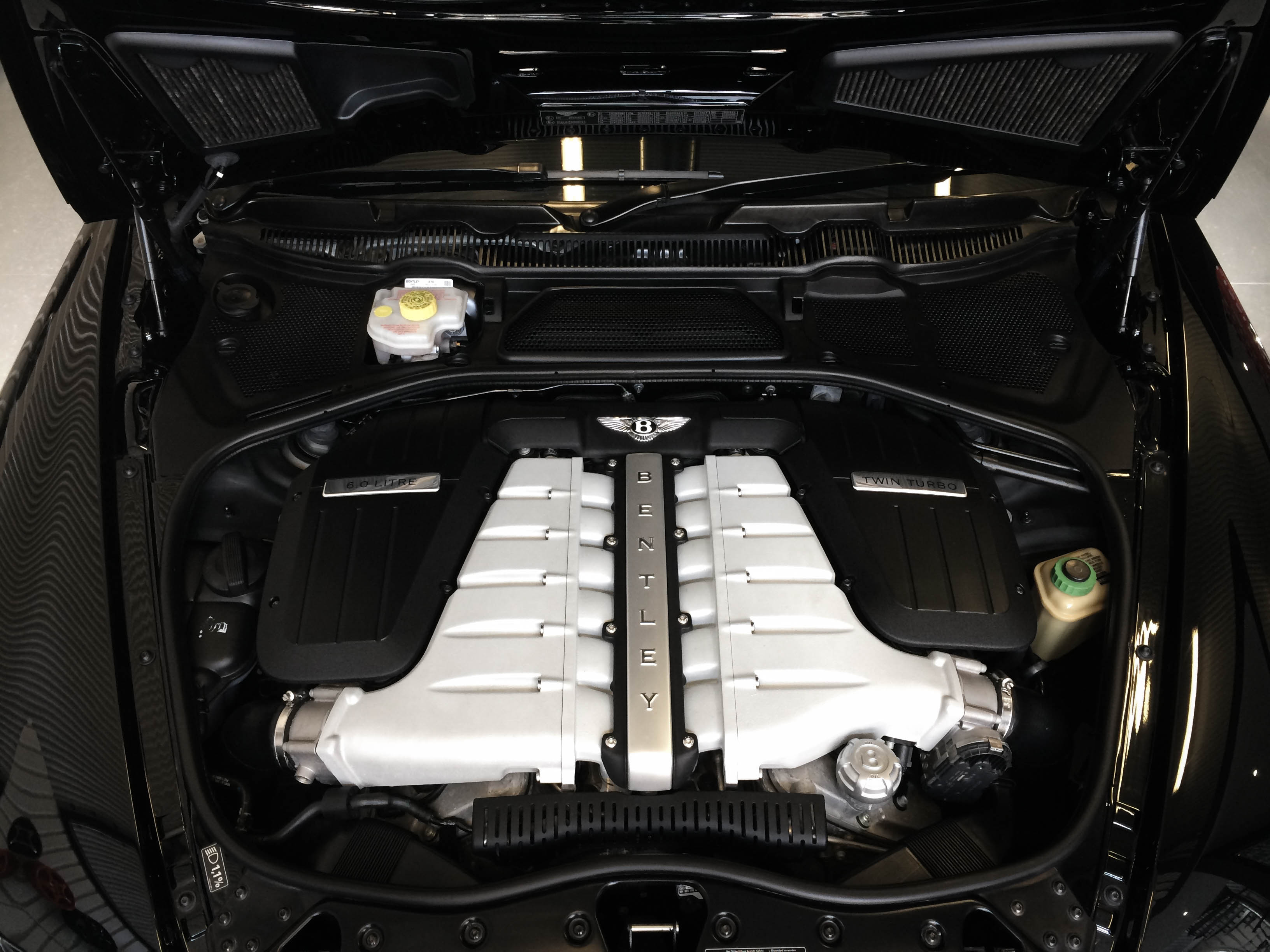 Bentley Continental – Engine