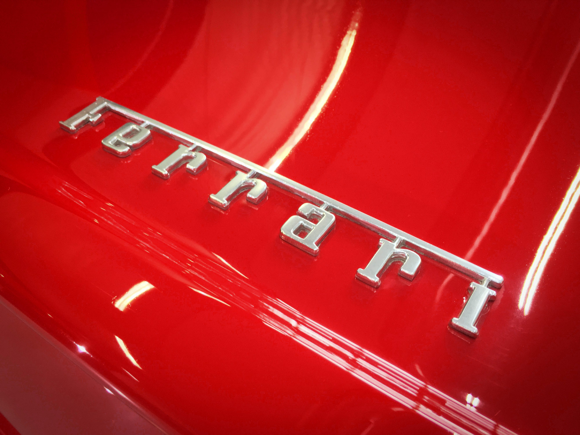Ferrari 550 Maranello - Ferrari name badge